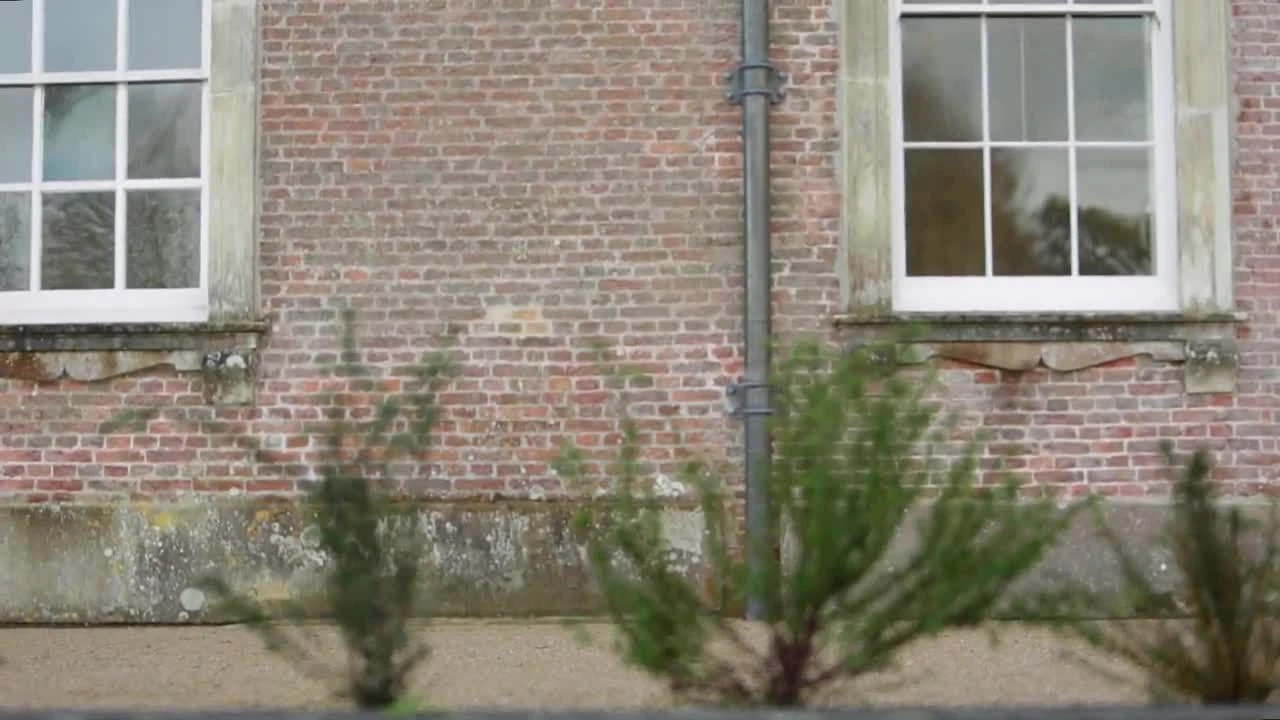 Farrow & Ball Estate Down Pipe No.26 Matt Emulsion Paint, 2.5L 4 Farrow & Ball Estate Down Pipe No.26 Matt Emulsion Paint, 2.5L - Image 2