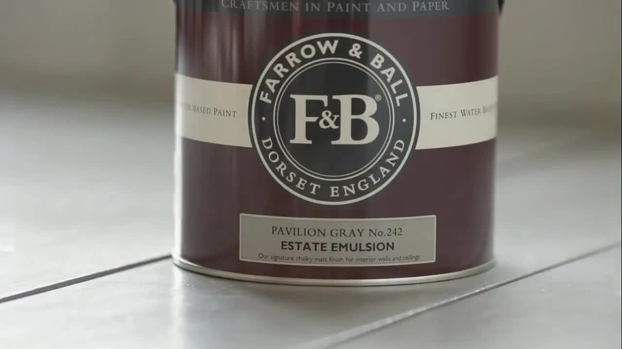 Farrow & Ball Estate Pavilion Gray No.242 Matt Emulsion Paint, 2.5L 4 Farrow & Ball Estate Pavilion Gray No.242 Matt Emulsion Paint, 2.5L - Image 2