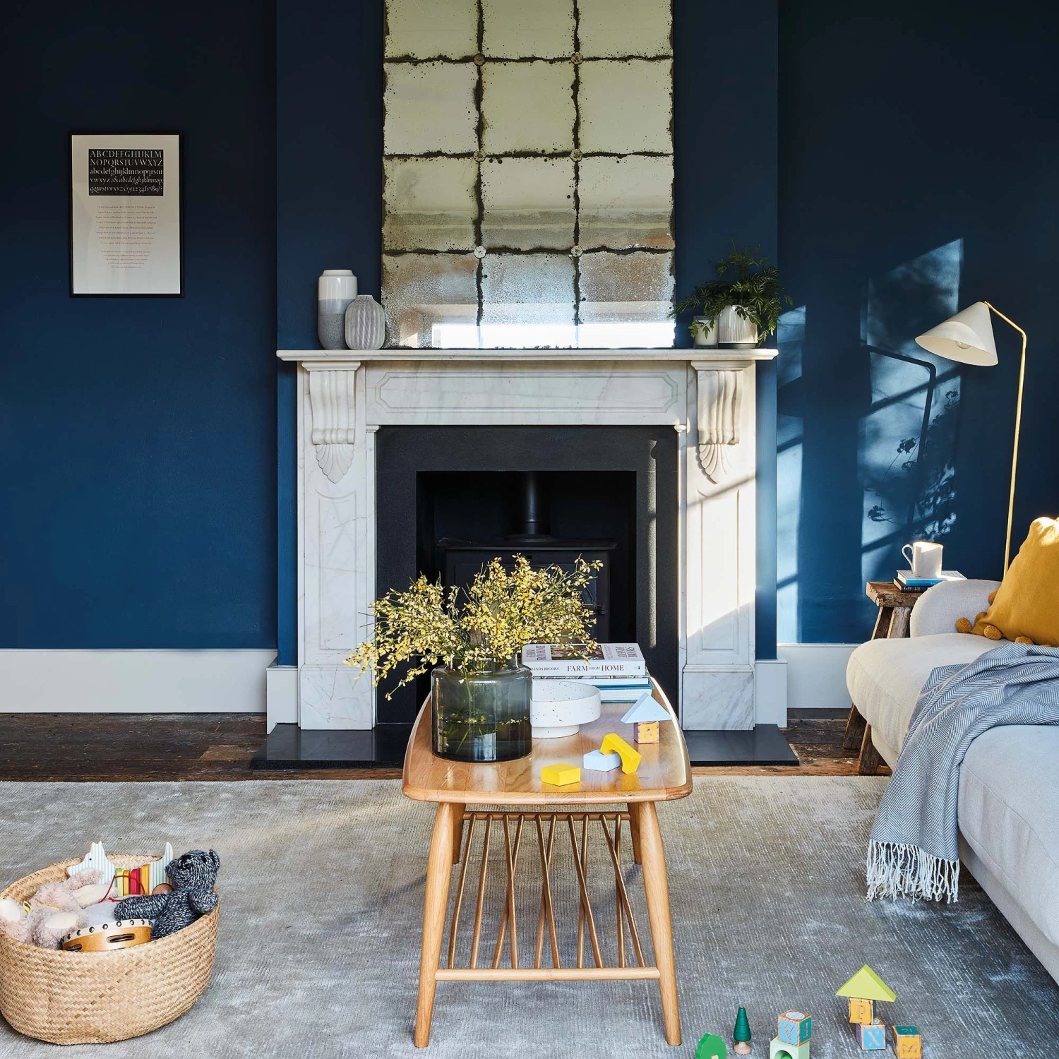 Farrow & Ball Estate Stiffkey Blue No.281 Eggshell Paint, 2.5L 6 Farrow & Ball Estate Stiffkey Blue No.281 Eggshell Paint, 2.5L - Image 4