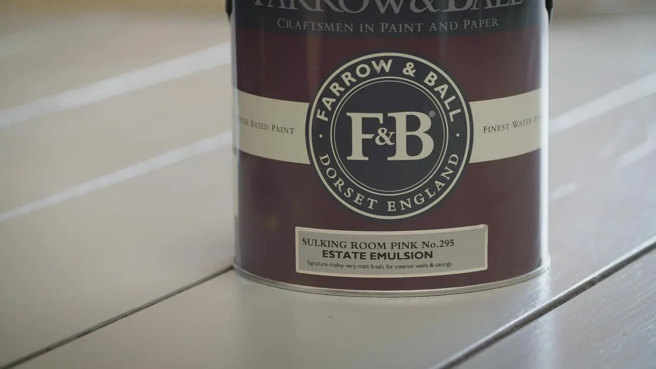 Farrow & Ball Estate Sulking Room Pink No.295 Eggshell Metal & Wood Paint, 750ml 4 Farrow & Ball Estate Sulking Room Pink No.295 Eggshell Metal & Wood Paint, 750ml - Image 2